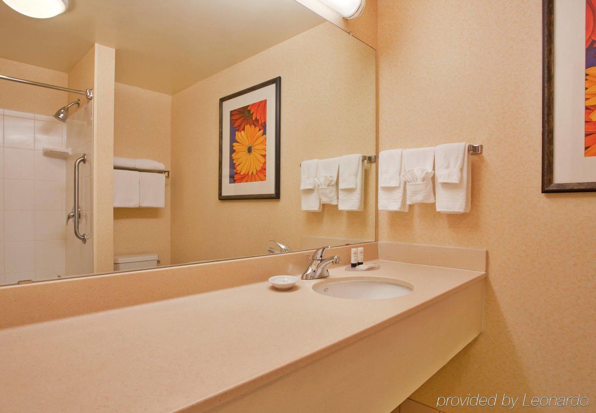 Fairfield Inn And Suites By Marriott Austin Northwest/The Domain Area Exterior foto